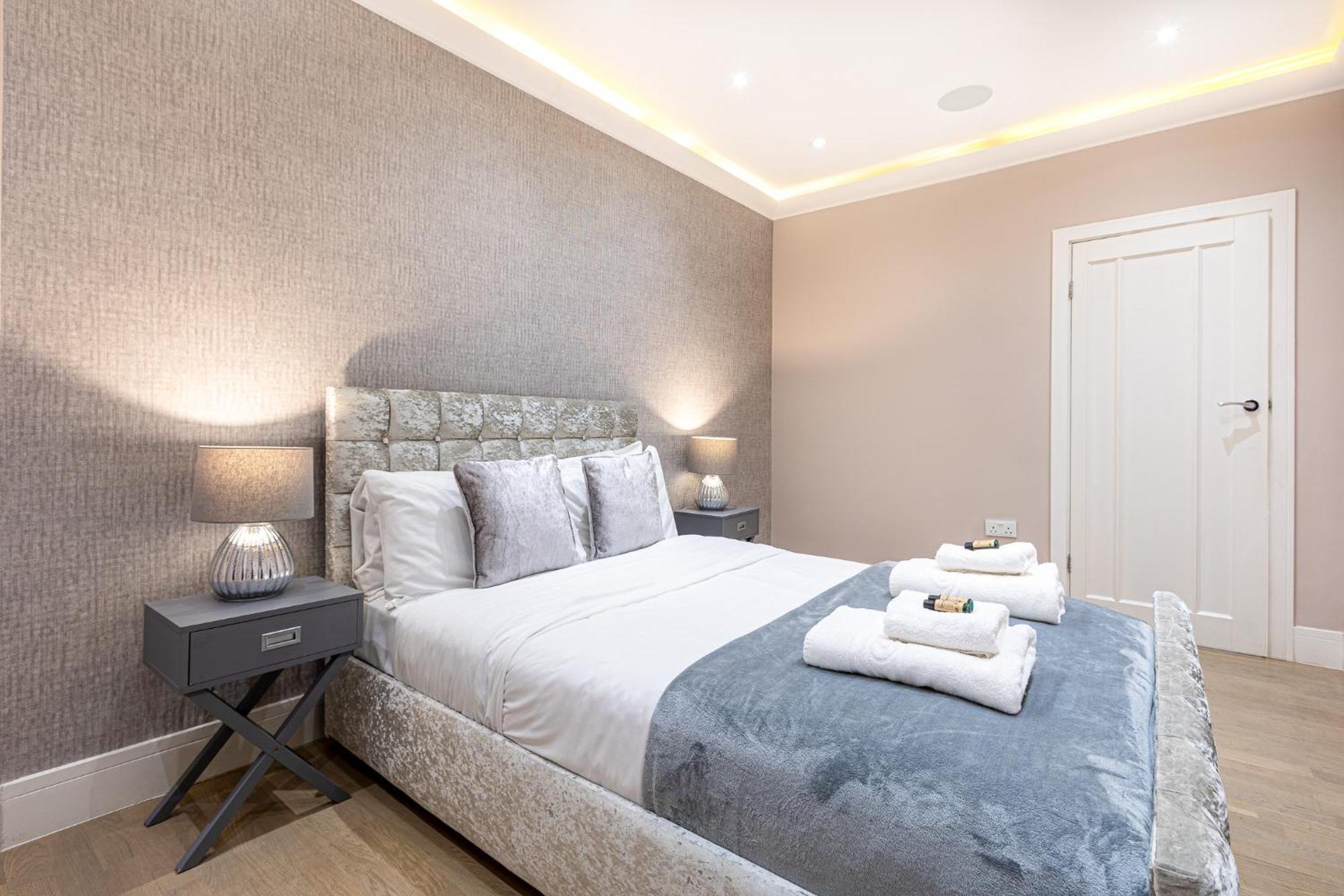 Modern 4 Bdr 3 Bth Apt Minutes From Edgware Road 伦敦 外观 照片